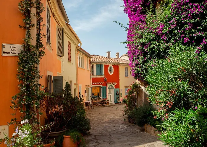 Les Jardins De La Favière * Bormes-les-Mimosas